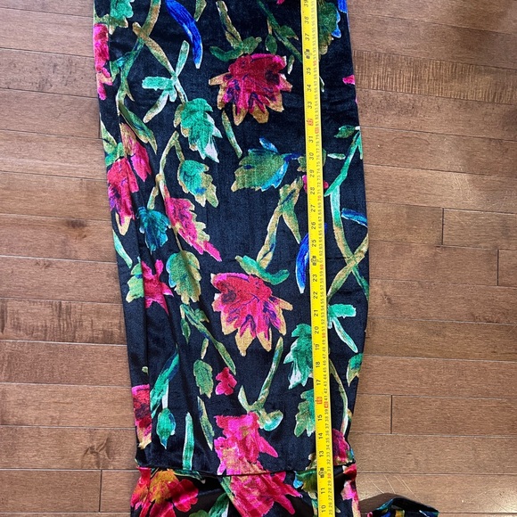 Velvet floral dress - Picture 5 of 6